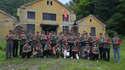 穿上綠軍裝 來到老部隊 植入八一魂 留下北溝情——奧吉娜集團組織“八一之魂 北溝之情”慶建軍節(jié)團聚活動